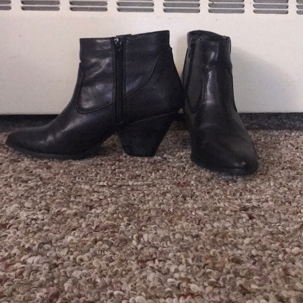 Black ankle booties